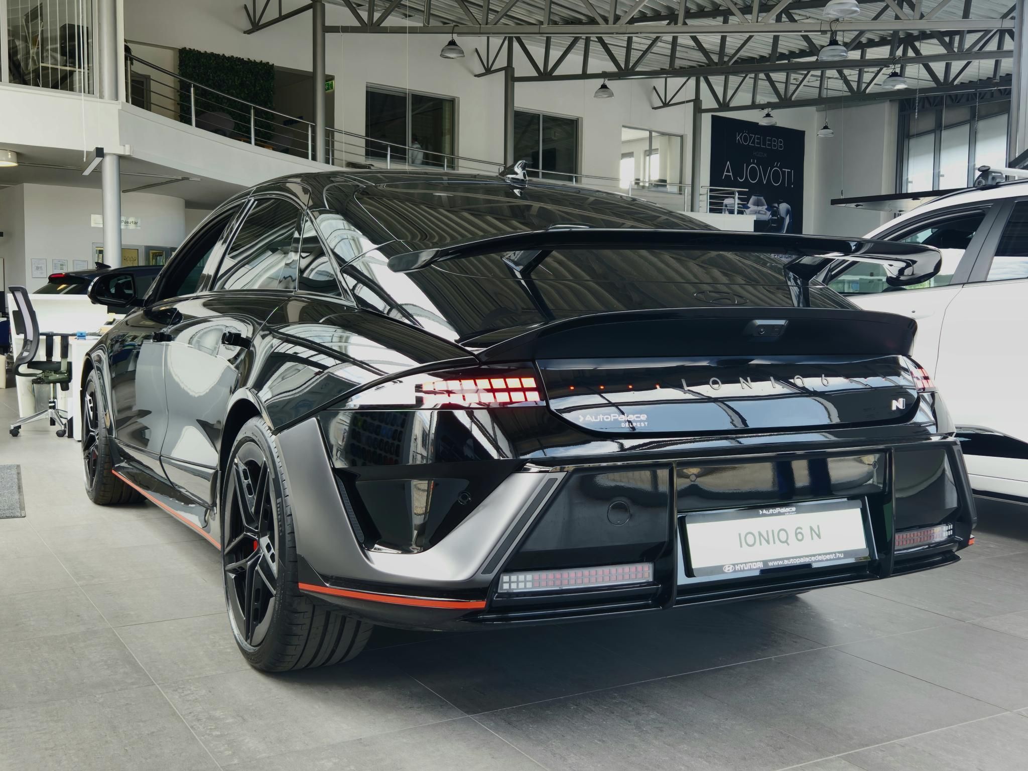 Hyundai Ioniq 6 AWD 448 kW 84kWh automata évjárat 2026, Magyarország — fotó 2 / 4
