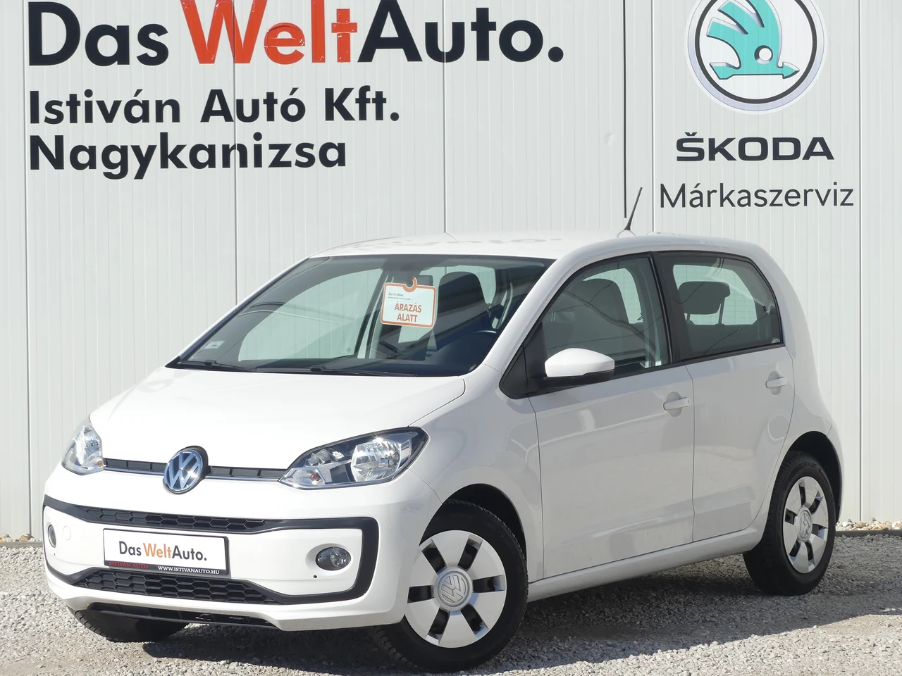 Volkswagen up! 1,0 55 kW automata évjárat 2019, Cukorfehér, 93 964 km, Magyarország — fotó 1