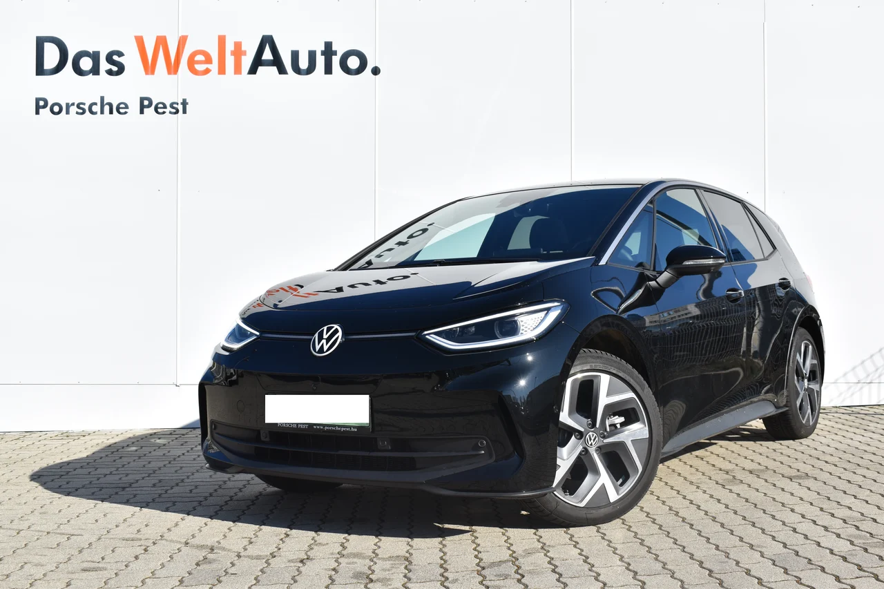Volkswagen ID.3 170 kW automata évjárat 2026, Mítoszfekete gyöngyház, 5843 km, Magyarország — fotó 1