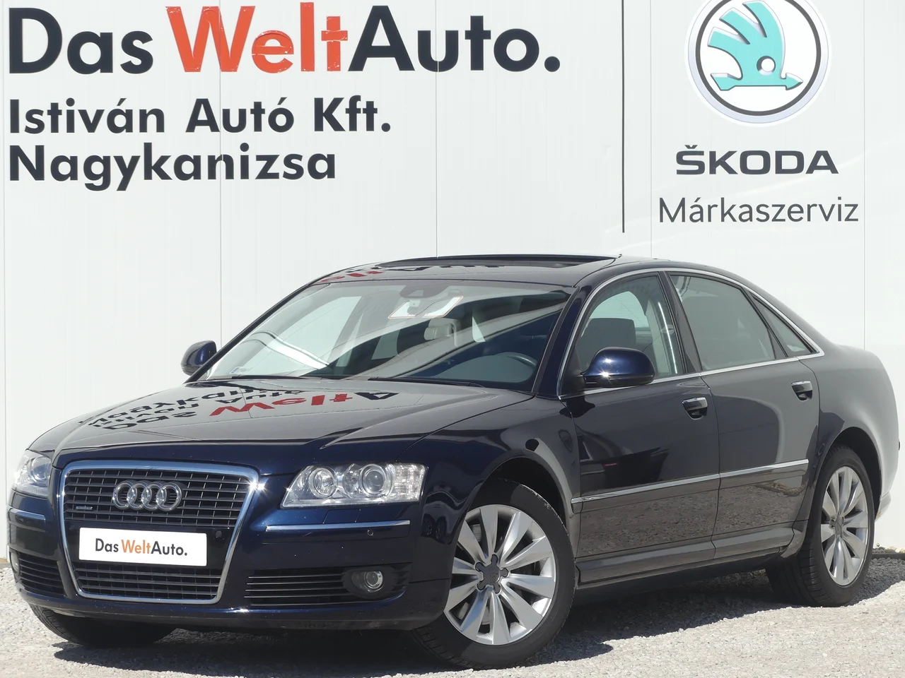 Audi A8 4x4 4,2 257 kW FSI tiptronic évjárat 2009, Éjkék gyöngyház, 112 800 km, Magyarország — fotó 1 | AMOTOR Audi A8 4x4 4,2 257 kW FSI tiptronic évjárat 2009, Éjkék gyöngyház, 112 800 km, Magyarország — fotó 1