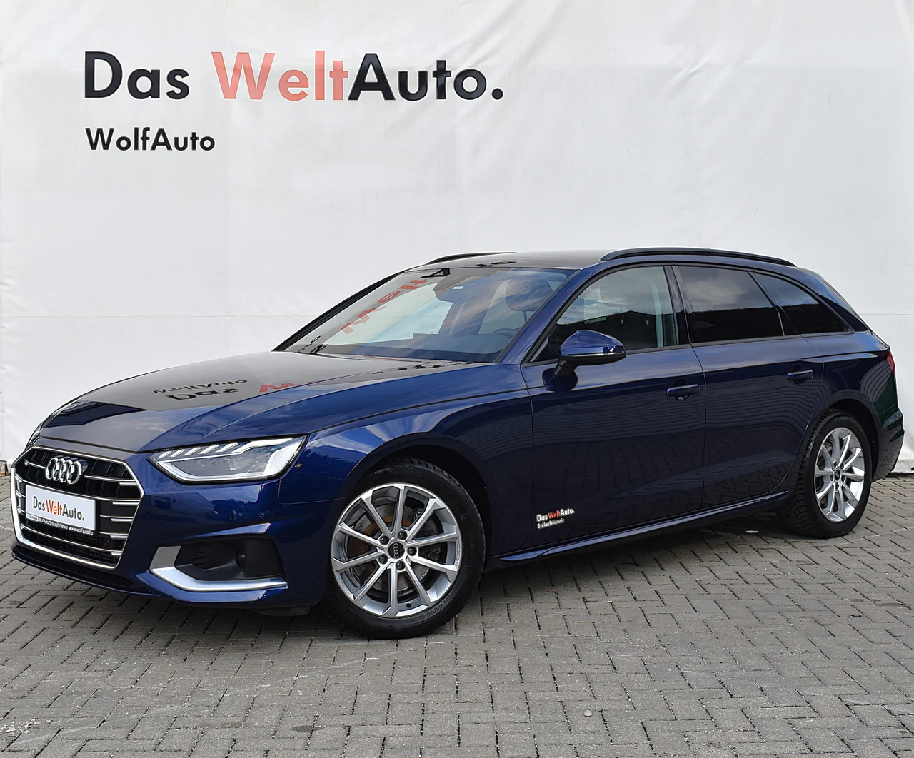Audi A4 110 kW TFSI automata évjárat 2021, kék, 102 878 km, Magyarország — fotó 1