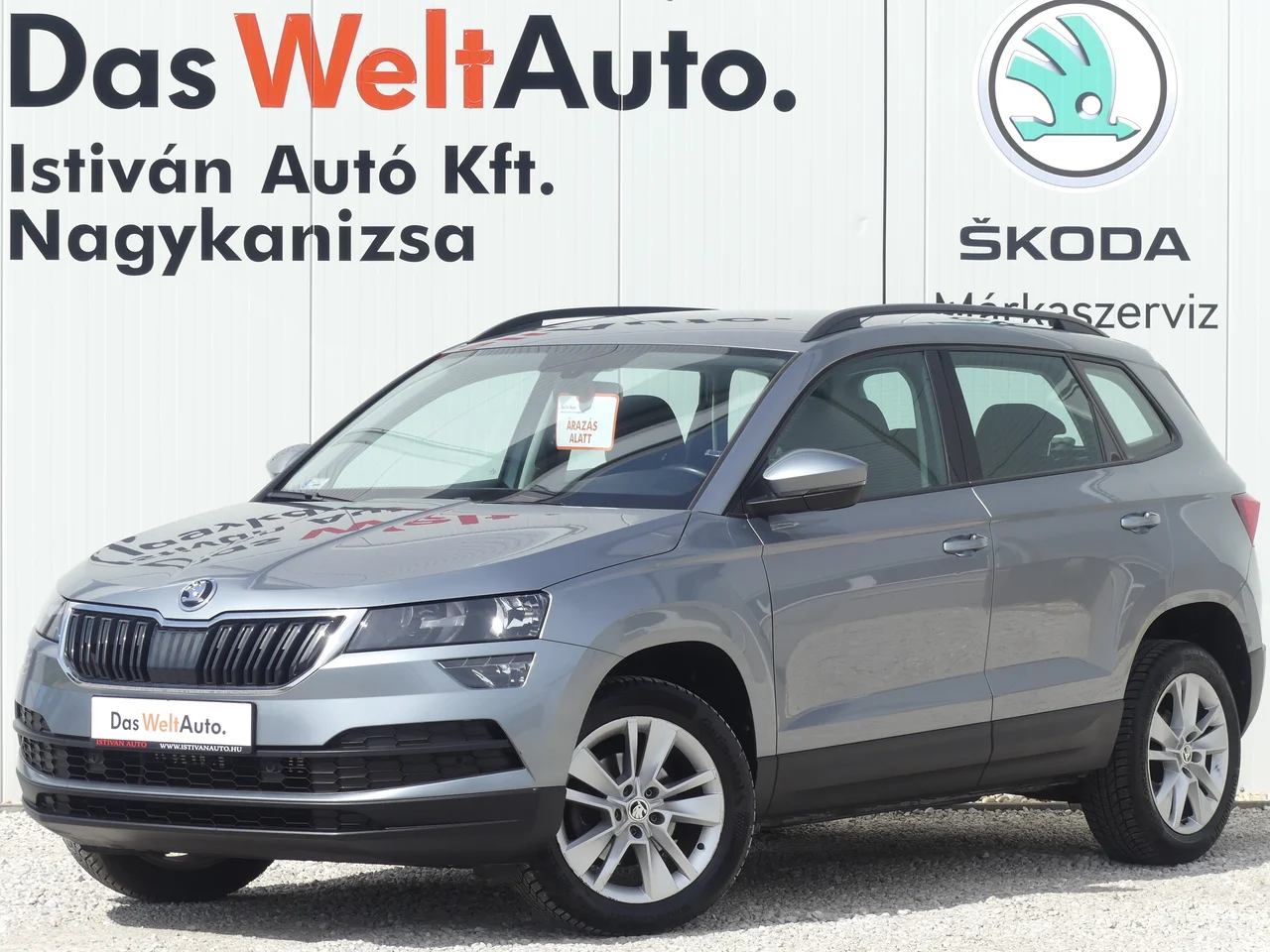 Skoda Karoq 1,5 TSI 110 kW DSG évjárat 2021, Business szürke metál, 126 168 km, Magyarország — fotó 1