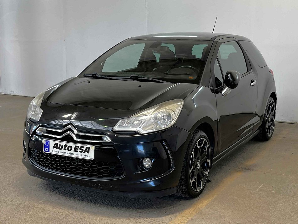 Citroen DS3 1,6 88 kW évjárat 2011, 169 471 km, Csehország — fotó 3 / 14