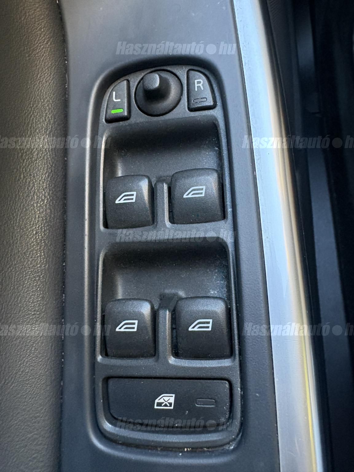 Volvo v60 140 kW 2.0 D manuális, Magyarország — fotó 10 / 12