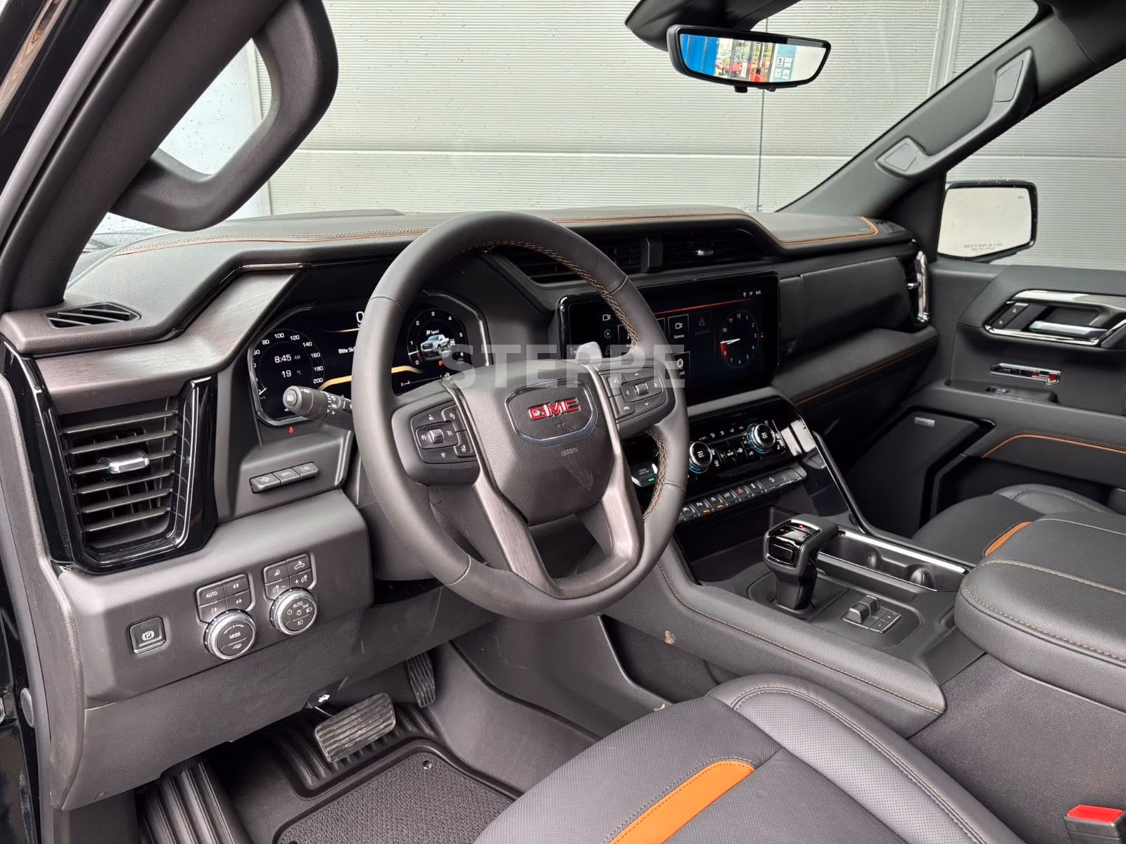 GMC 6,2 313 kW automata, 100 km, Németország — fotó 8 / 39