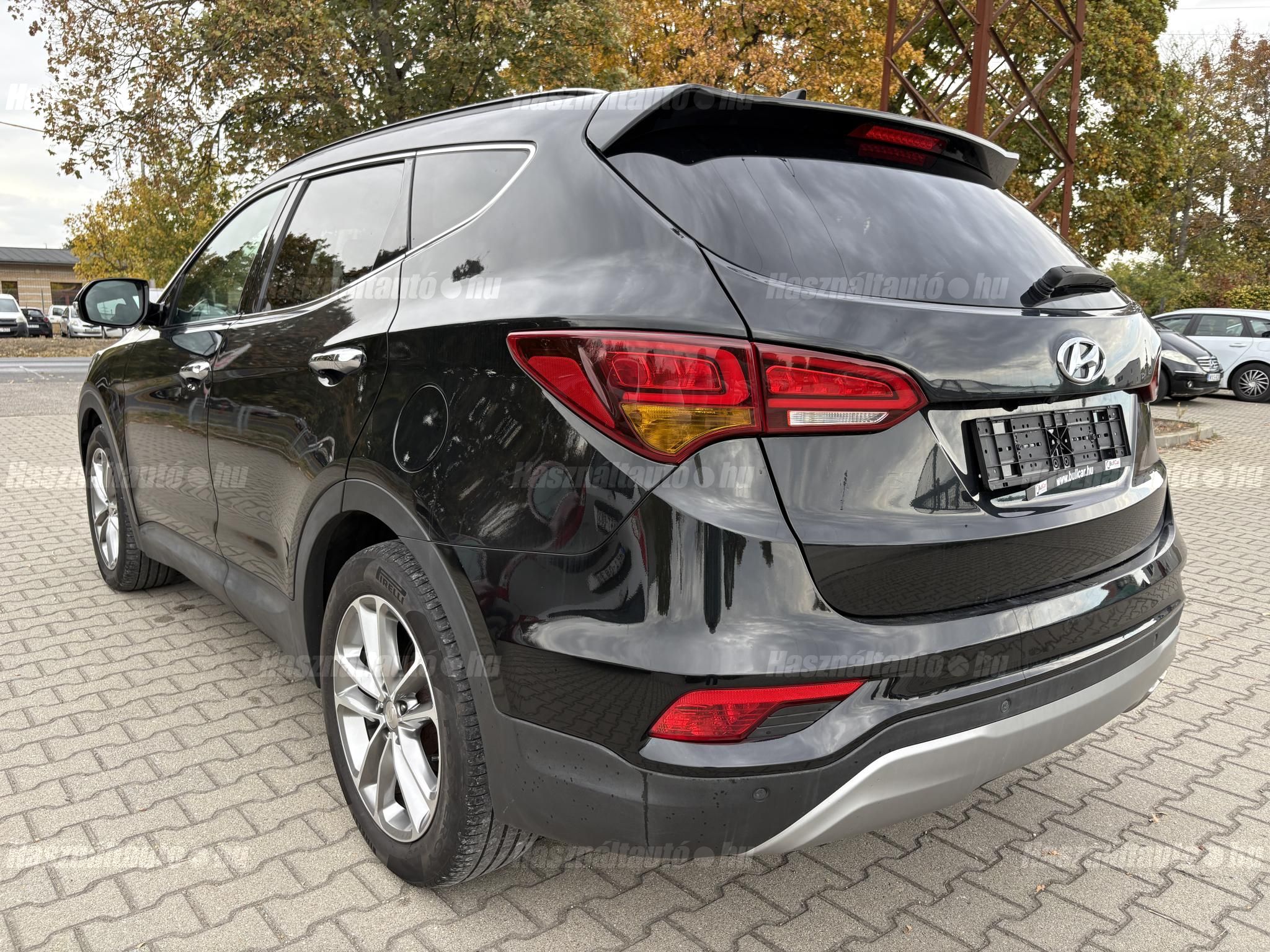 Hyundai Santa Fe 4x4 2,2 CRDi 147 kW automata évjárat 2016, Magyarország — fotó 4 / 12