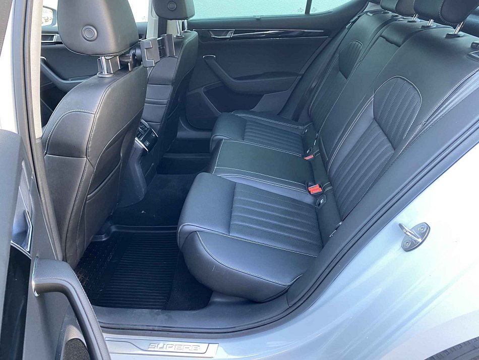 Škoda Superb Iii 147 kW 2.0 TDi automata évjárat 2020, 143 602 km, Csehország — fotó 10 / 20