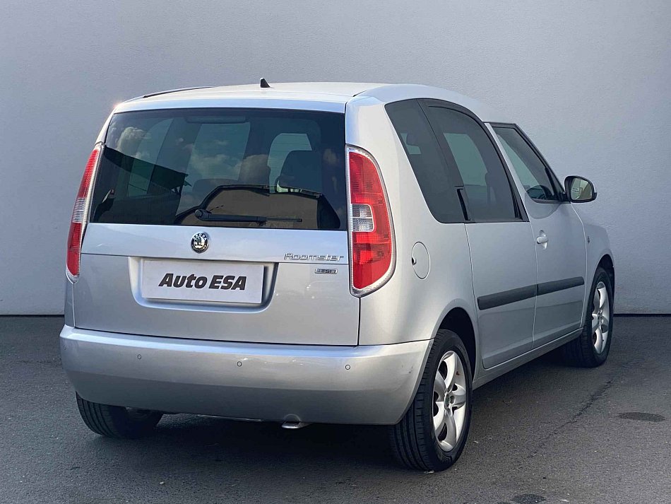 Škoda Roomster 63 kW 1.2TSi manuális évjárat 2011, 210 400 km, Csehország — fotó 4 / 18