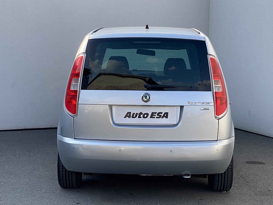 Škoda Roomster 63 kW 1.2TSi manuális évjárat 2011, 210 400 km, Csehország — fotó 5 / 18