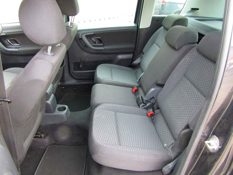 Škoda Roomster 77 kW 1.2TSi manuális évjárat 2010, 203 580 km, Csehország — fotó 10 / 16