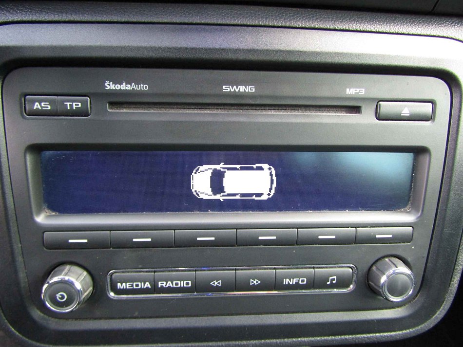 Škoda Roomster 77 kW 1.2TSi manuális évjárat 2010, 203 580 km, Csehország — fotó 13 / 16