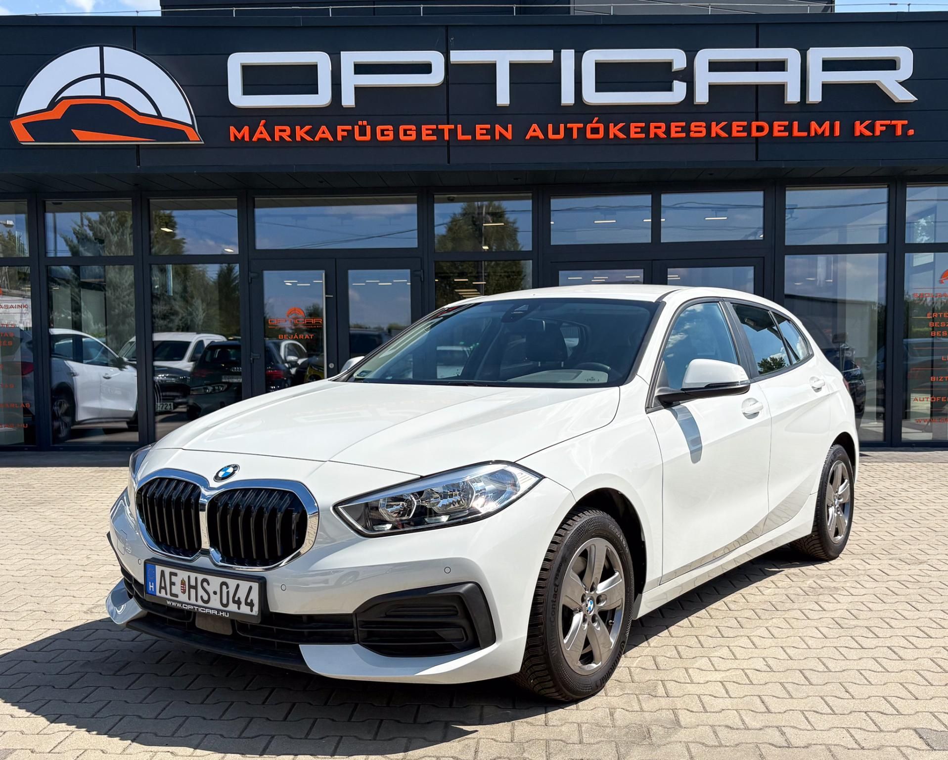 BMW 116d 1,5 85 kW manuális évjárat 2024, bílá, 14 466 km, Magyarország — fotó 1
