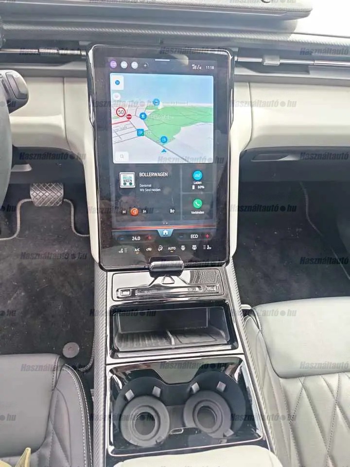 Ford Explorer 4x4 250 kW 79kW évjárat 2024, szürke, 23 000 km, Németország — fotó 12 / 16