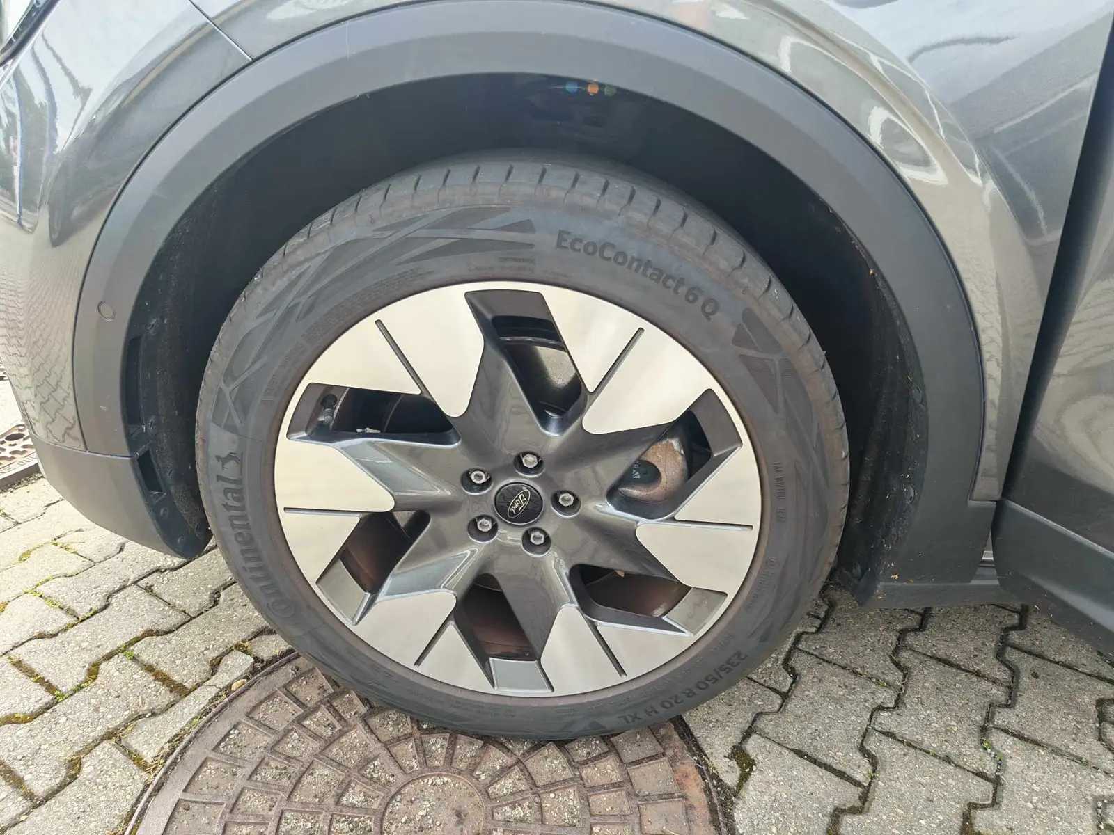 Ford Explorer 4x4 250 kW 79kW évjárat 2024, szürke, 23 000 km, Németország — fotó 16 / 16