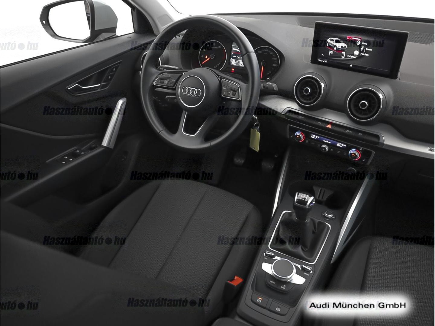 Audi Q2 1,0 TFSI 81 kW manuális évjárat 2023, Pfeilgrau Perleffekt, 61 390 km, Németország — fotó 11 / 24