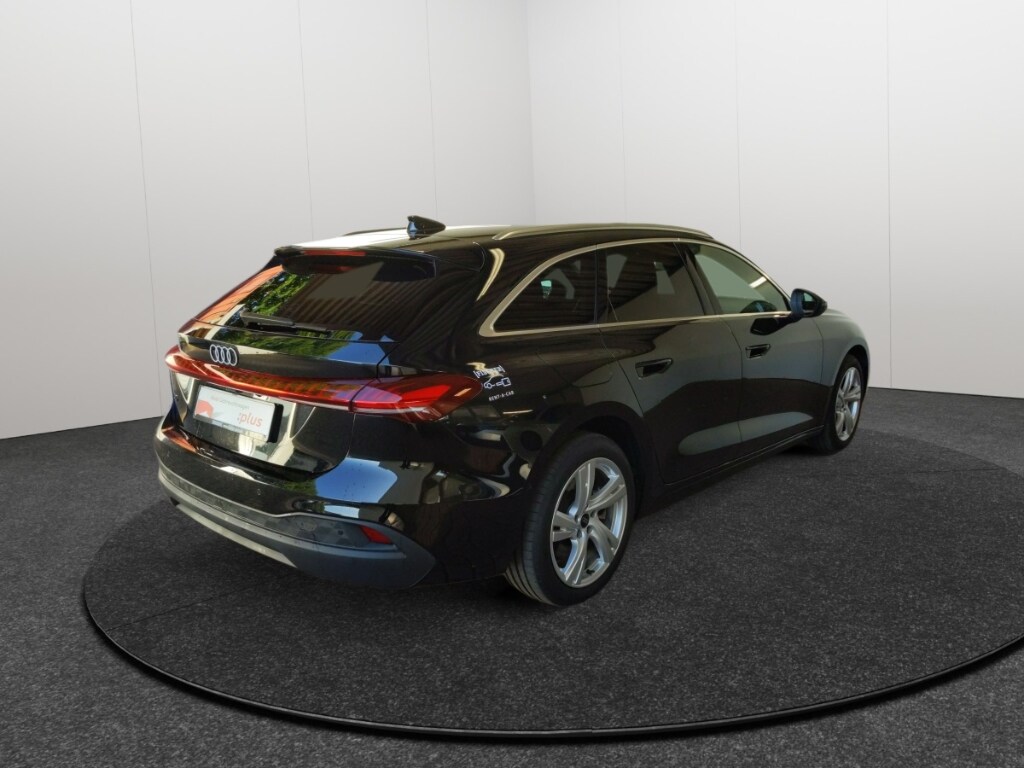 Audi A5 2,0 TDI 150 kW automata évjárat 2025, Mythosschwarz Metallic, 16 150 km, Németország — fotó 5 / 15