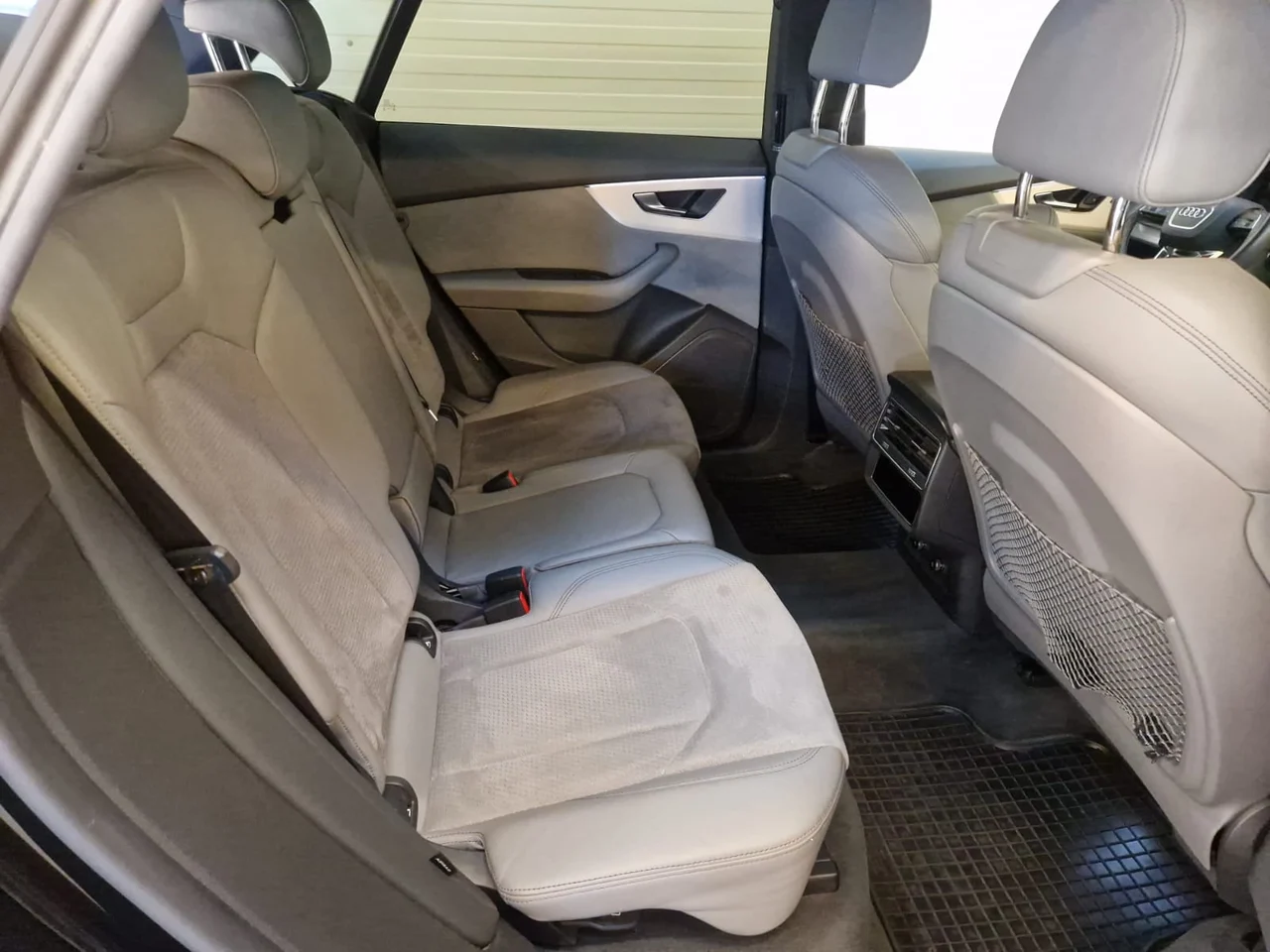 Audi Q8 4x4 3,0 210 kW TDI automata évjárat 2022, mythosschwarz metallic, 68 520 km, Ausztria — fotó 11 / 19