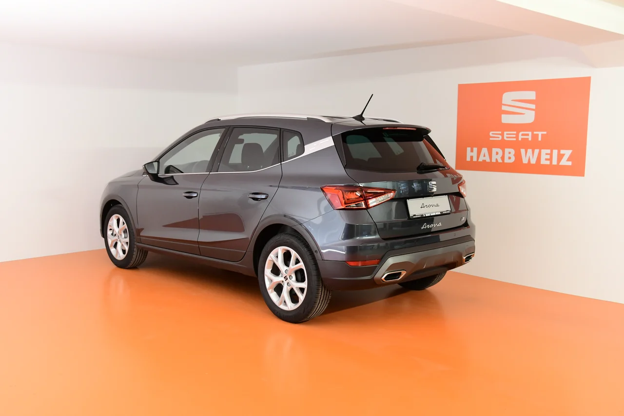 Seat Arona 1,0 TSI 70 kW manuális évjárat 2025, Magnet-Grau Metallic, 4126 km, Ausztria — fotó 4 / 15