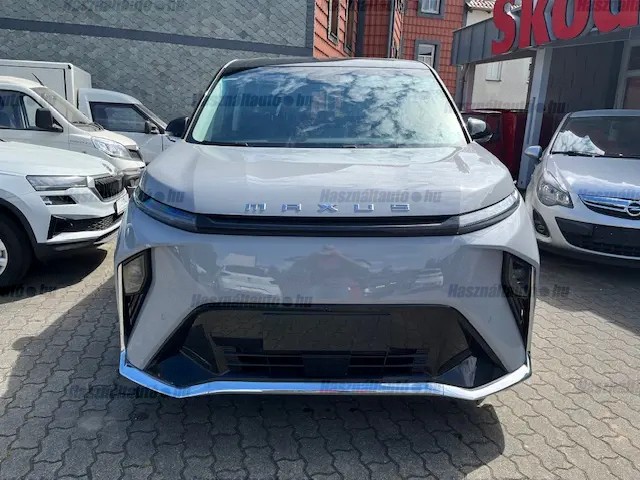 Maxus Mifa 9 180 kW 90kWh automata, szürke, 50 km, Németország — fotó 2 / 39