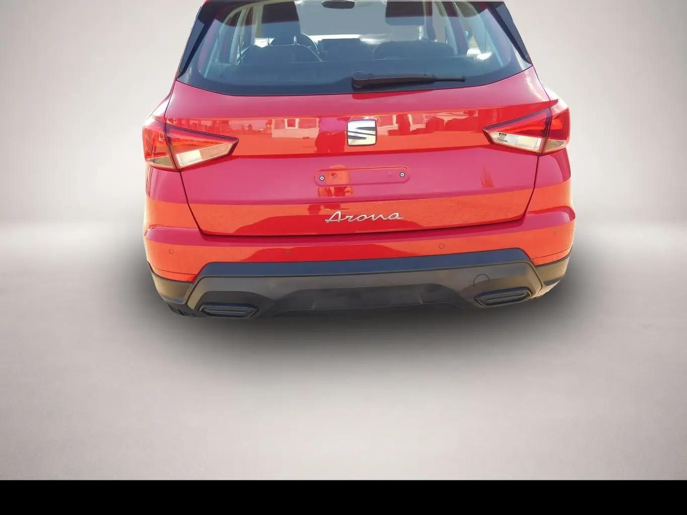 Seat Arona 1,0 81 kW TSI manuális évjárat 2024, piros, 10 700 km, Németország — fotó 2 / 4