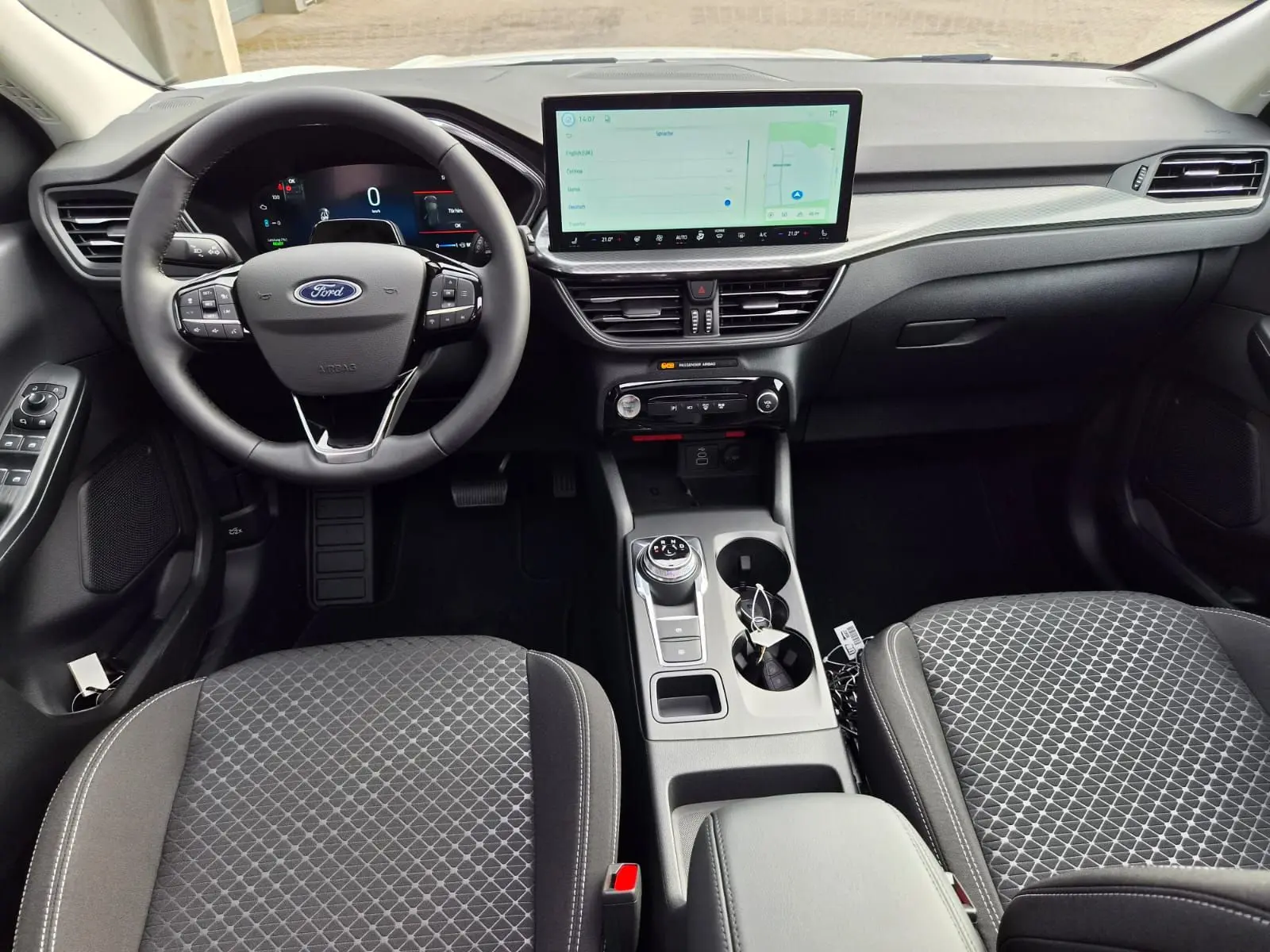 Ford Kuga 2,5 178 kW PHEV automata évjárat 2026, fehér, 2 km, Németország — fotó 12 / 30