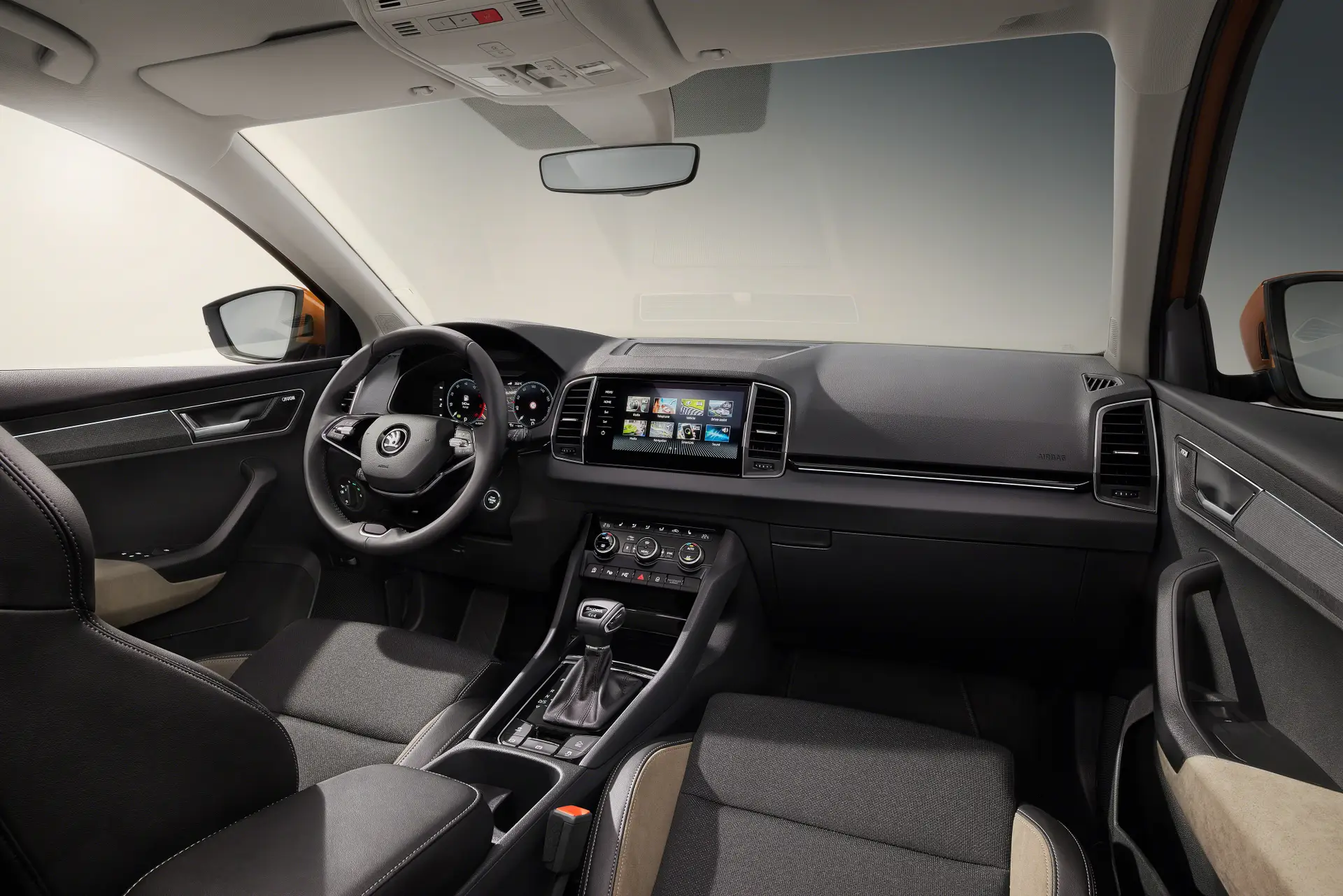 Škoda Karoq 1,5 TSI manuális, Ausztria — fotó 9 / 11