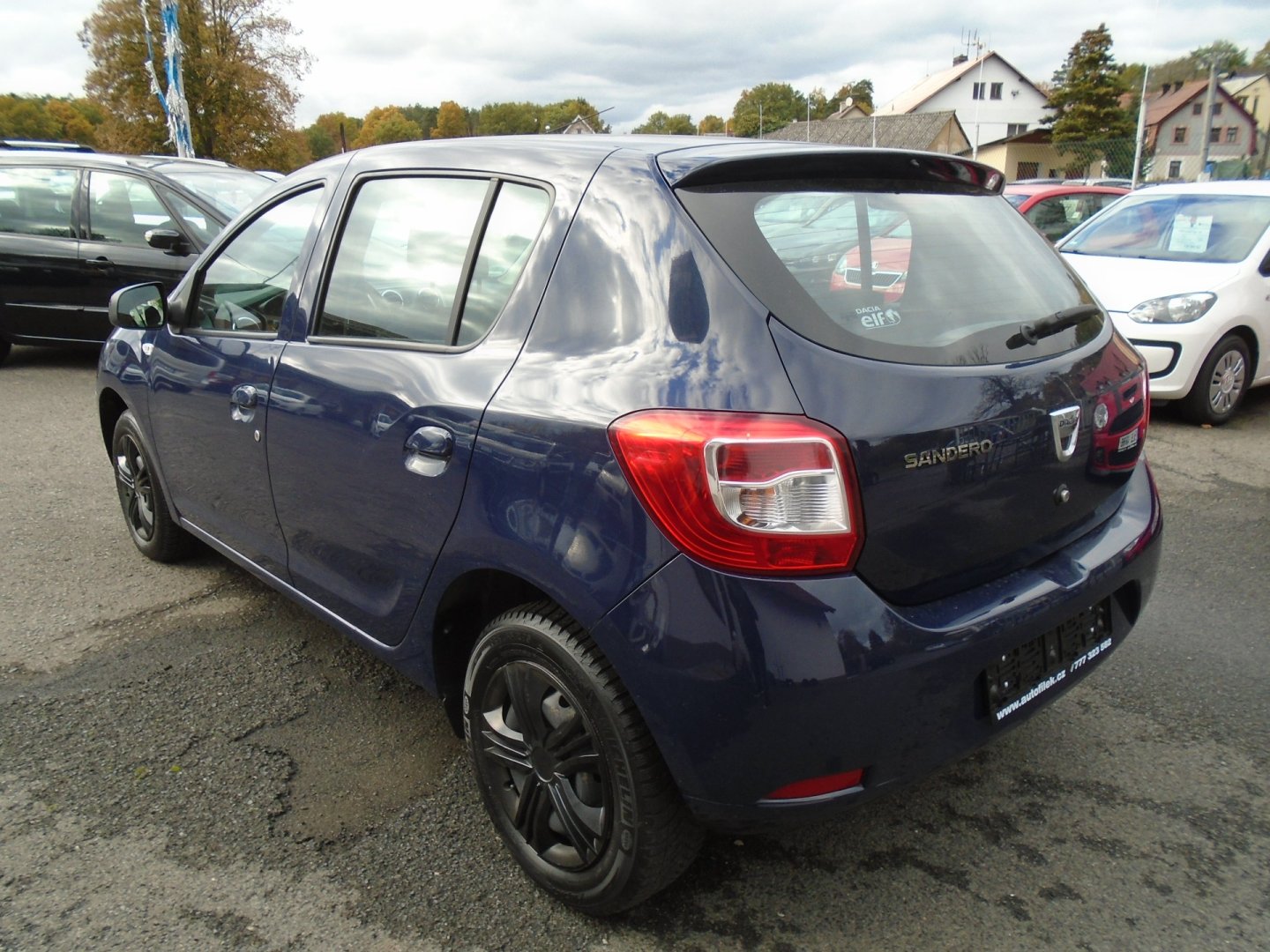 Dacia Autobazar Filek 1,1 55 kW 1.2 manuális, 179 633 km, Csehország — fotó 7 / 33